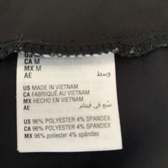 AND Now This women's size medium, black sleeveless blouse pit to pit 21" - Picture 5 of 5